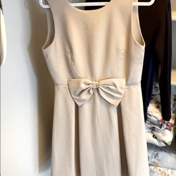 Maxx & Riley beige cocktail dress with bow - Picture 4 of 5